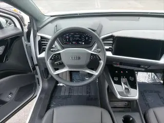 Audi Q4 e-tron 2025 AWD quattro Premium 55 4dr SUV