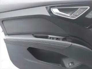 Audi Q4 e-tron 2025 AWD quattro Premium 55 4dr SUV