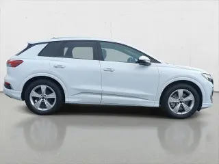 Audi Q4 e-tron 2025 AWD quattro Premium 55 4dr SUV