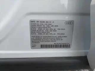 Audi Q4 e-tron 2025 AWD quattro Premium 55 4dr SUV