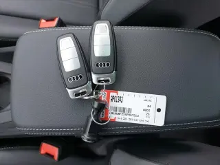 Audi Q4 e-tron 2025 AWD quattro Premium 55 4dr SUV