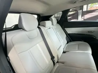 Hyundai TUCSON 2025 SEL 4dr SUV