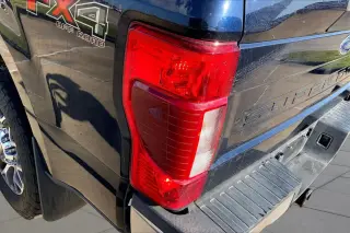 Ford F-250 Super Duty 2022 4x4 Lariat 4dr Crew Cab 8 ft. LB Pickup