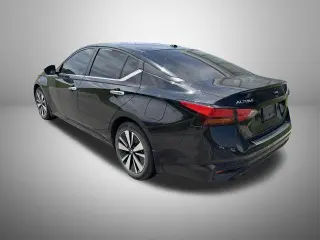 Nissan Altima 2022 2.5 SV 4dr Sedan