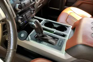 Ford F-150 2019 4x4 King Ranch 4dr SuperCrew 5.5 ft. SB