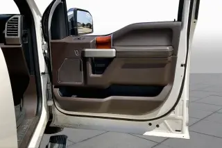 Ford F-150 2019 4x4 King Ranch 4dr SuperCrew 5.5 ft. SB