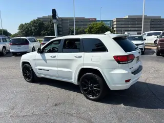 Jeep Grand Cherokee 2021 4x4 Laredo E 4dr SUV