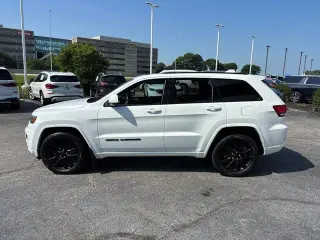 Jeep Grand Cherokee 2021 4x4 Laredo E 4dr SUV