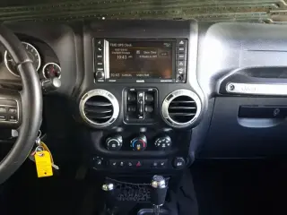 Jeep Wrangler Unlimited 2016 4x4 Rubicon 4dr SUV