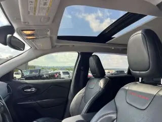 Jeep Cherokee 2019 4x4 Trailhawk 4dr SUV