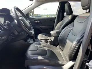 Jeep Cherokee 2019 4x4 Trailhawk 4dr SUV