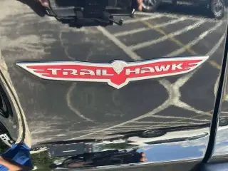 Jeep Cherokee 2019 4x4 Trailhawk 4dr SUV