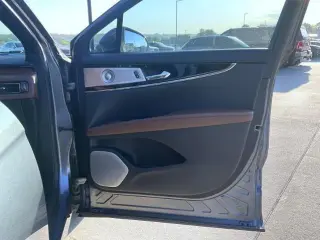 Lincoln Nautilus 2022 AWD Reserve 4dr SUV