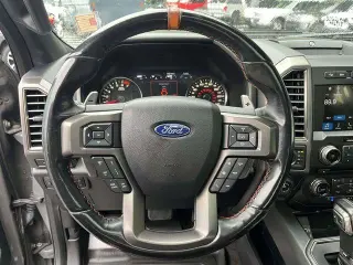 Ford F-150 2018 4x4 Raptor 4dr SuperCrew 5.5 ft. SB