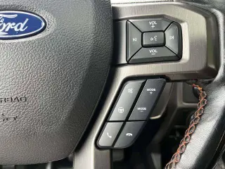 Ford F-150 2018 4x4 Raptor 4dr SuperCrew 5.5 ft. SB