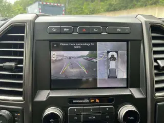 Ford F-150 2018 4x4 Raptor 4dr SuperCrew 5.5 ft. SB
