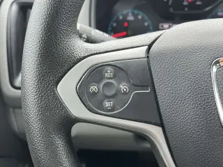 GMC Canyon 2018 4x2 Base 4dr Crew Cab 5 ft. SB