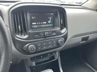 GMC Canyon 2018 4x2 Base 4dr Crew Cab 5 ft. SB