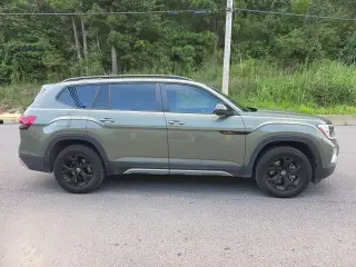 Volkswagen Atlas 2024 AWD Peak Edition SE 4Motion 4dr SUV w/Technology