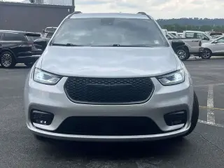 Chrysler Pacifica 2024 Touring L 4dr Mini-Van