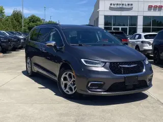 Chrysler Pacifica 2023 Limited 4dr Mini-Van