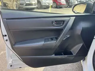 Toyota Corolla 2017 L 4dr Sedan