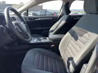 Ford Fusion 2018 SE 4dr Sedan