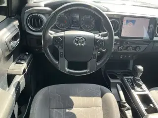 Toyota Tacoma 2018 4x4 TRD Pro 4dr Double Cab 5.0 ft SB 6M