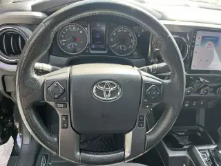 Toyota Tacoma 2018 4x4 TRD Pro 4dr Double Cab 5.0 ft SB 6M