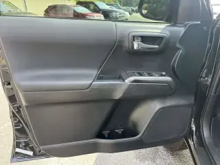 Toyota Tacoma 2018 4x4 TRD Pro 4dr Double Cab 5.0 ft SB 6M