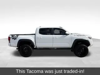Toyota Tacoma 2016 4x4 SR V6 4dr Double Cab 5.0 ft SB