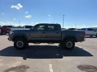 Toyota Tacoma 2017 4x4 TRD Pro 4dr Double Cab 5.0 ft SB 6A