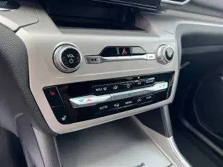 Ford Explorer 2023 AWD XLT 4dr SUV