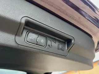 Ford Explorer 2023 AWD XLT 4dr SUV