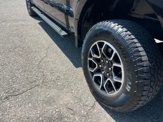 Ford F-150 2023 4x4 XLT 4dr SuperCrew 5.5 ft. SB