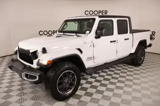 Jeep Gladiator 2022 4x4 Overland 4dr Crew Cab 5.0 ft. SB
