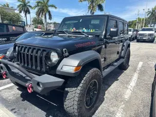 Jeep Wrangler Unlimited 2018 4x4 Sport 4dr SUV (midyear release)
