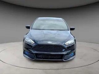 Ford Focus 2017 ST 4dr Hatchback