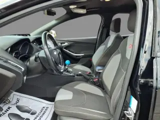 Ford Focus 2017 ST 4dr Hatchback