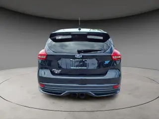 Ford Focus 2017 ST 4dr Hatchback
