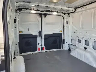 Ford Transit 2019 150 3dr SWB Low Roof Cargo Van w/Sliding Passenger Side Door