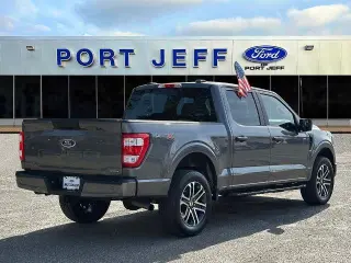 Ford F-150 2023 4x4 XL 4dr SuperCrew 5.5 ft. SB