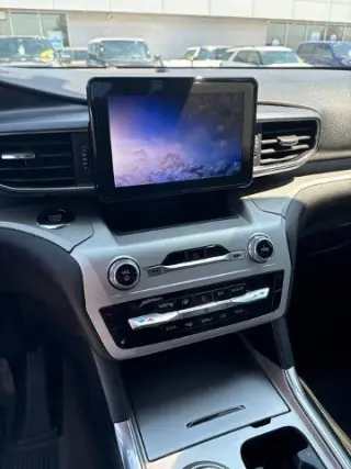 Ford Explorer 2021 AWD XLT 4dr SUV