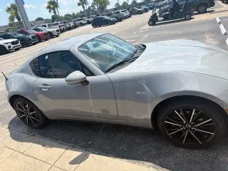 Mazda MX-5 Miata RF 2025 Grand Touring 2dr Convertible 6M