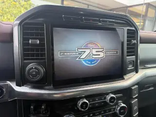 Ford F-150 2023 4x4 Lariat 4dr SuperCrew 5.5 ft. SB