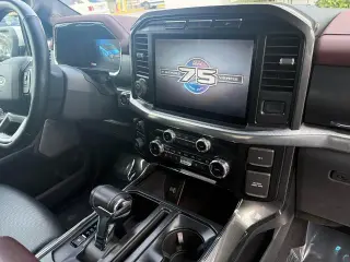 Ford F-150 2023 4x4 Lariat 4dr SuperCrew 5.5 ft. SB