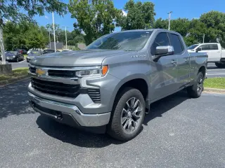 Chevrolet Silverado 1500 2023 4x4 LT 4dr Double Cab 6.6 ft. SB w/2FL