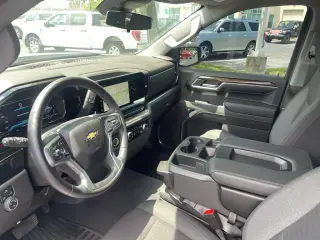 Chevrolet Silverado 1500 2023 4x4 LT 4dr Double Cab 6.6 ft. SB w/2FL