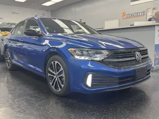 Volkswagen Jetta 2023 Sport 4dr Sedan 8A