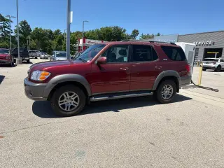 Toyota Sequoia 2004 SR5 4dr SUV